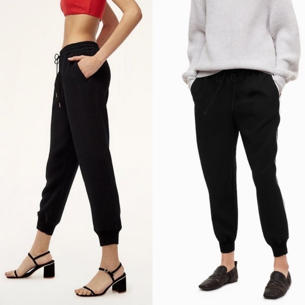 Aritzia Wilfred Buffon Crepe Jogger Pant in Black Size Extra Small